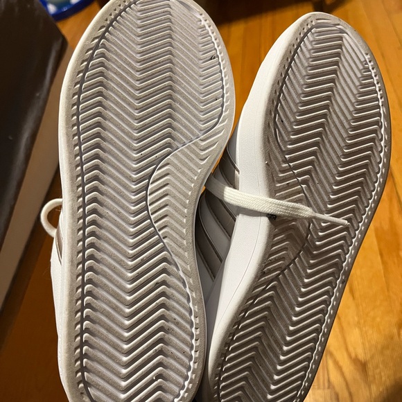 Adidas sneakers - Picture 4 of 4